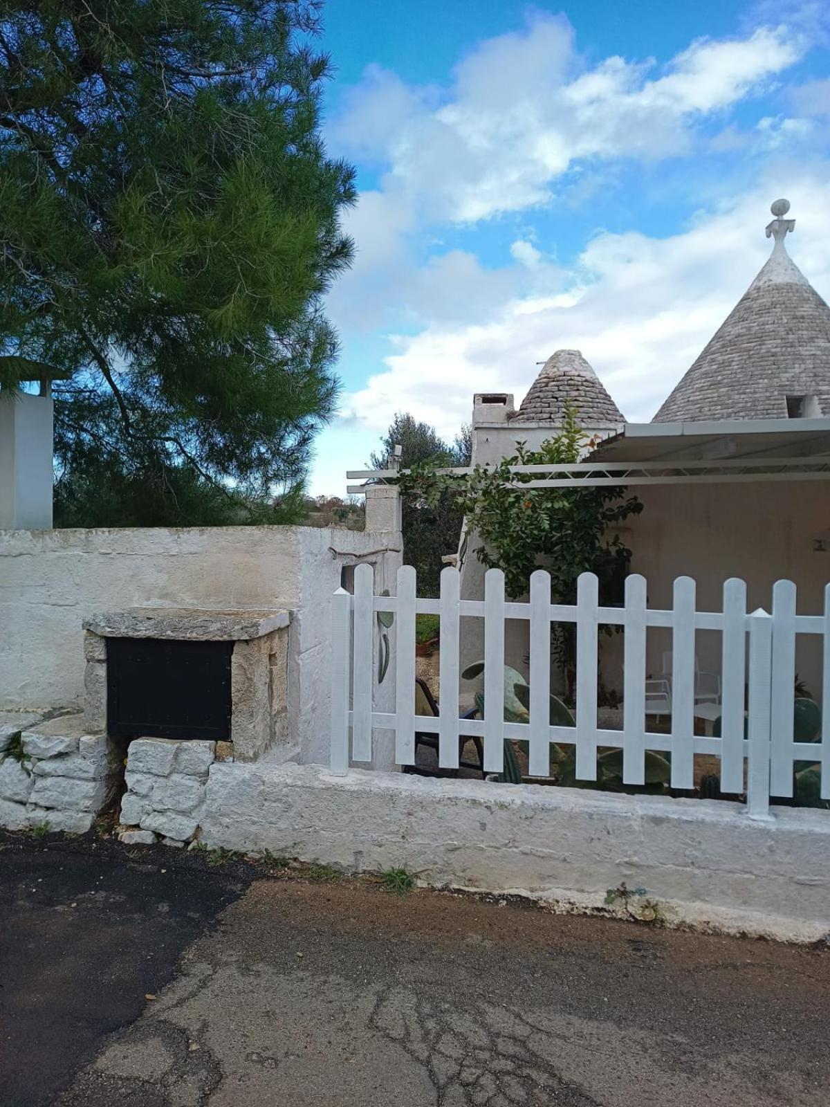 Вілла Trullo Da Nonno Marco Чистерніно Екстер'єр фото